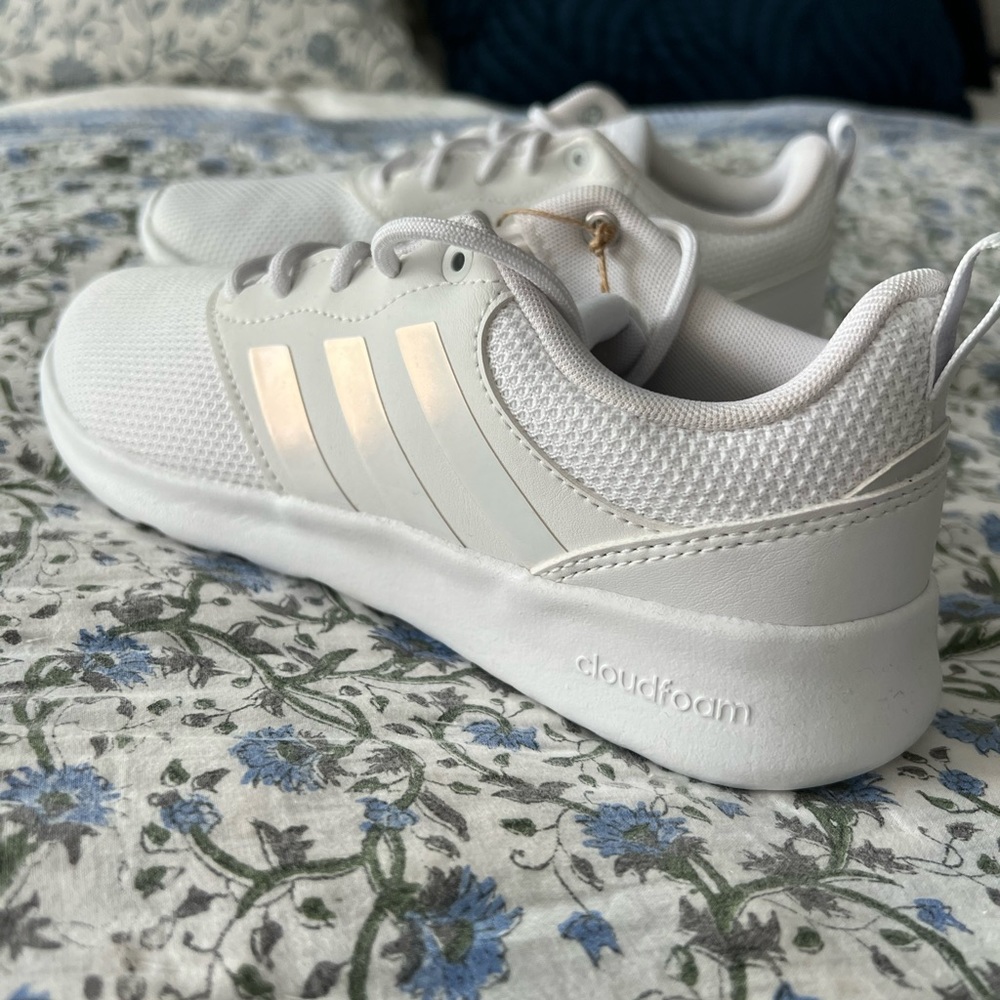 NWT Adidas QT Racer 2.0